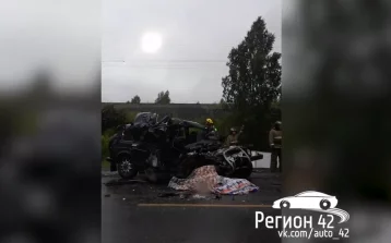 Фото: На выезде из Кемерова произошла серьёзная авария с «Нивой» и «Газелью» 1