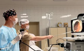 В Кузбассе впервые провели операцию через «замочную скважину» по удалению опухоли желудка 