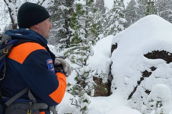 15-метровую пещеру проверили в красноярской тайге при поиске семьи Усольцевых