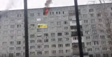 Фото: На Московском проспекте в Кемерове загорелось общежитие 1