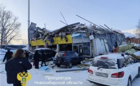 В Новосибирске обрушилась кровля двухэтажного ТЦ, есть пострадавшие