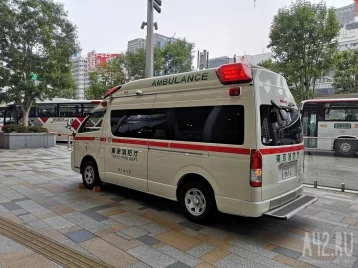 Фото: В Японии автобус с детьми врезался в стену, есть пострадавшие 1