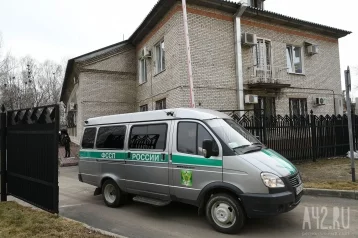 Фото: В Кузбассе приостановили деятельность автомобиля похоронной службы из-за шума 1