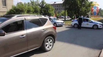 Фото: В Кемерове пьяный водитель сел за руль, чтобы перегнать автомобиль, но попался полицейским 1