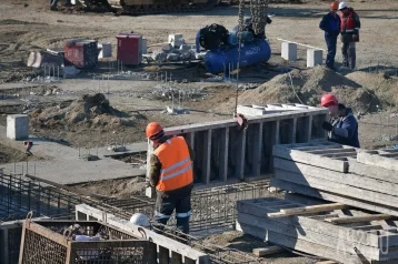 Фото: «Отделка помещений завершена на 77%»: стало известно, на каком этапе находится строительство здания налоговой инспекции в Кемерове 1