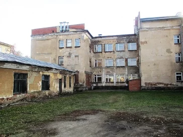 Фото: В Кемерове фасад школы в Кировском районе отремонтируют за 52 млн рублей 2