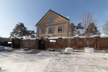 Фото: В Кемерове продают усадьбу с «аристократическим шармом» за 20 млн рублей 1