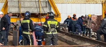 Фото: В Башкирии упал башенный кран, пострадали 5 человек 1