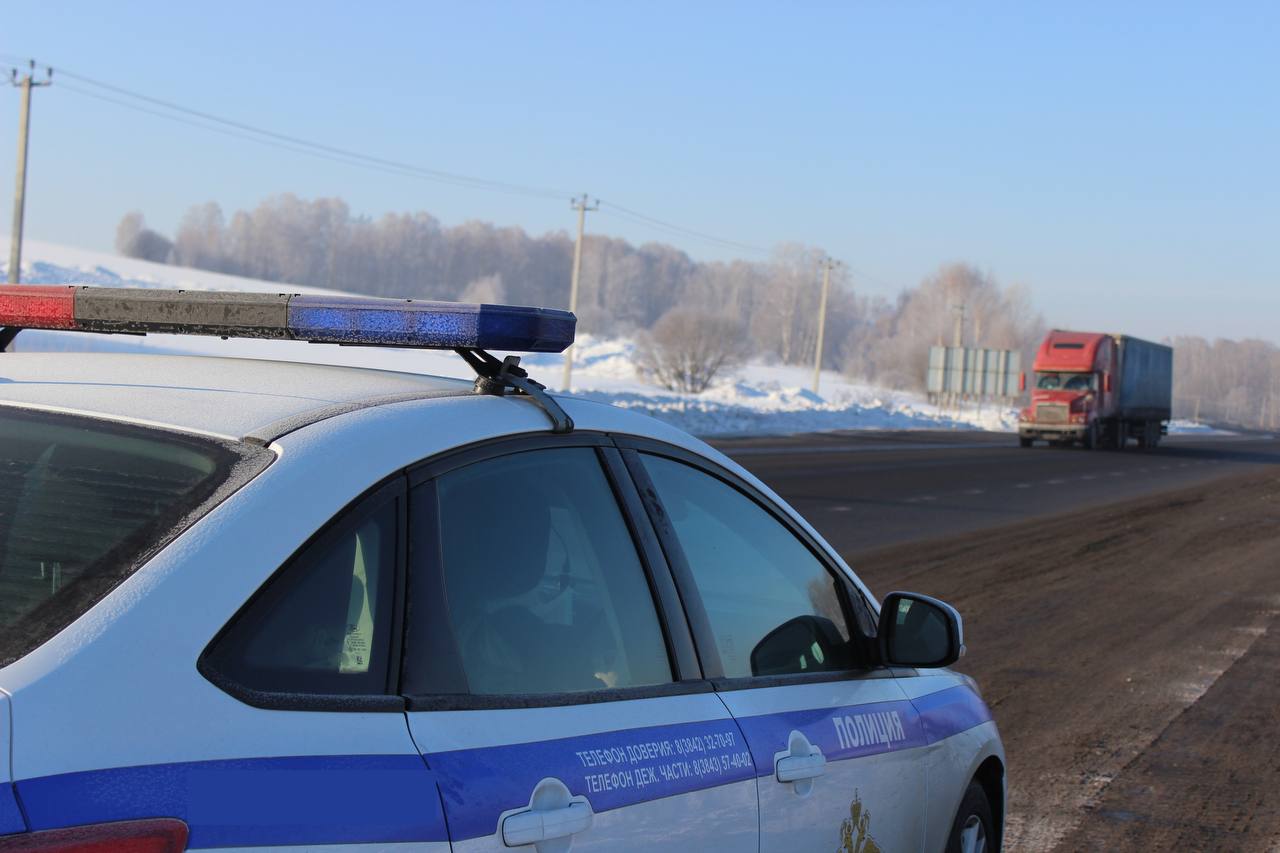 В ГИБДД рассказали подробности тройного ДТП в Кузбассе: есть пострадавший
