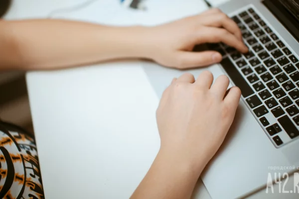 Глава Минтруда назвал среднюю продолжительность рабочего дня в России