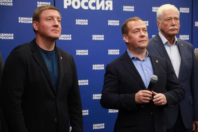 Фото: «Единая Россия» получила более 80% мандатов в гордумы 2