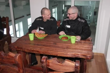 Фото: В кузбасской колонии открылось кафе для осуждённых 2