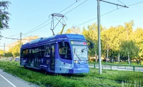 Соцсети: трамвай задымился во время движения в Кузбассе
