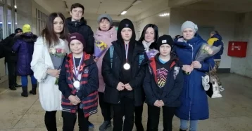 Фото: Попавшие в ДТП в Кузбассе магаданские сноубордисты вернулись домой 1