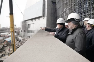 Фото: Валерий Гергиев проверил ход строительства филиала Мариинского театра в Кемерове 1