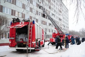 Фото: В кемеровском общежитии произошёл пожар на бульваре Строителей № 50/2 1
