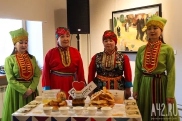 Фото: В Кемерове открылась новая выставка «Традиции трапезы». Разбираемся, почему еда — это про культурный код 4