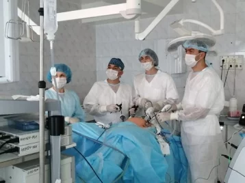 Фото: Кемеровские врачи спасли жизнь двум пациентам со сложной онкологией 1