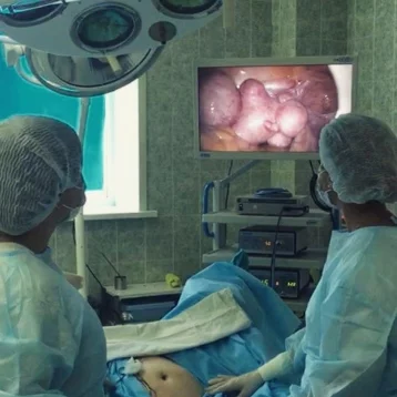 Фото: Кемеровские хирурги удалили женщине огромную опухоль  1