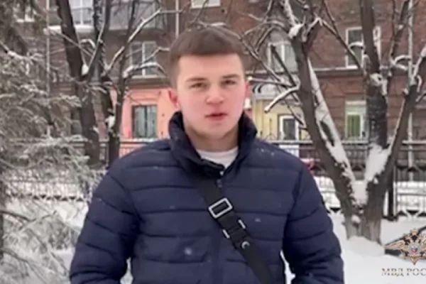 Полицейские спасли кузбассовца, который потерял сознание за рулём автомобиля 