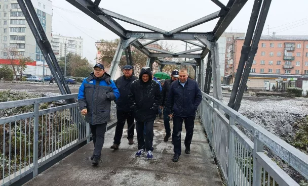 В Новокузнецке завершилось строительство пешеходного моста через Абу