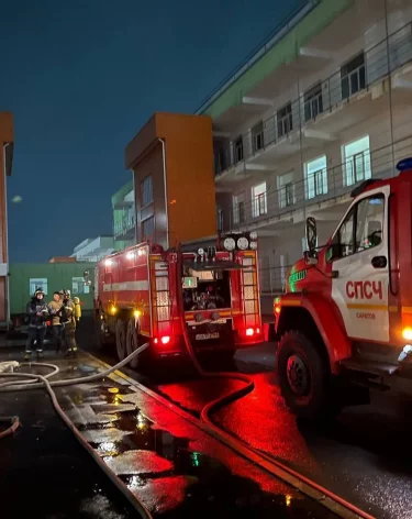 В Саратове из горящей больницы эвакуировали медиков и пациентов