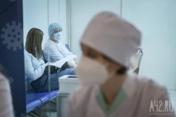 Фото: В Хакасии в больнице выявили контрафактные медкостюмы на 22 млн рублей 1