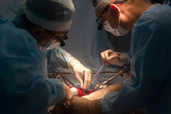 Кузбасские врачи спасли пациентку, дважды пересадив ей печень 