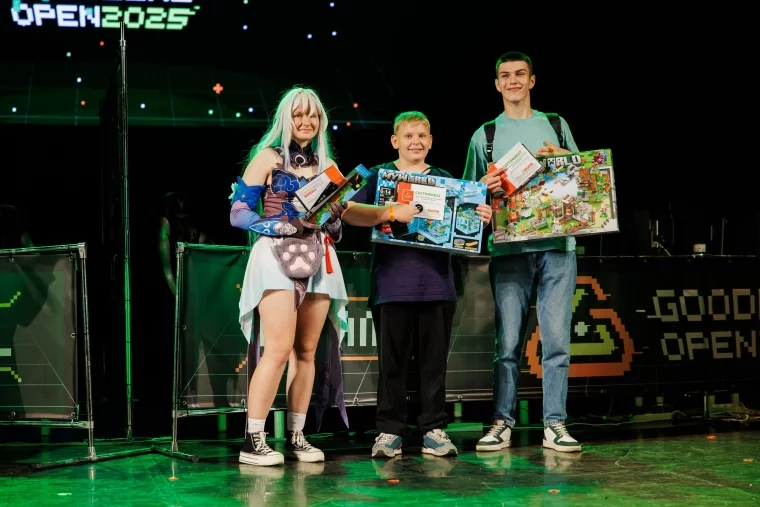 Фото: 3000 фанатов, один зал и битвы в Dota 2 и CS2: как прошёл Goodline Open 2025 50