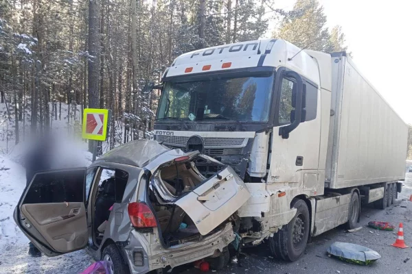 Женщина и двое детей погибли в ДТП в Иркутской области 