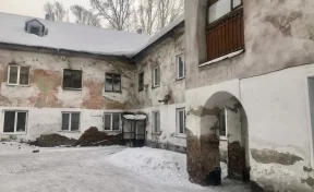 В Новокузнецке жильцы аварийной многоэтажки потребовали немедленного расселения