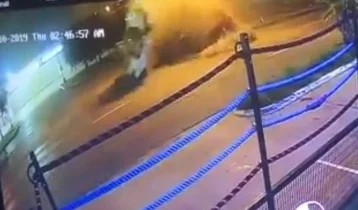 Фото: В Сети появилось видео жуткой аварии с непобеждённым чемпионом мира по боксу  1