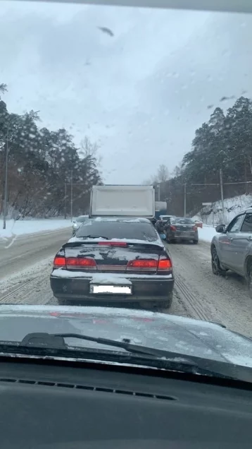 Фото: Кемеровские водители сообщили о пробке на Логовом шоссе 1