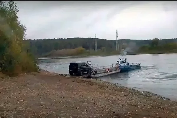 Паромную переправу через Томь закроют в кузбасском городе с 26 октября
