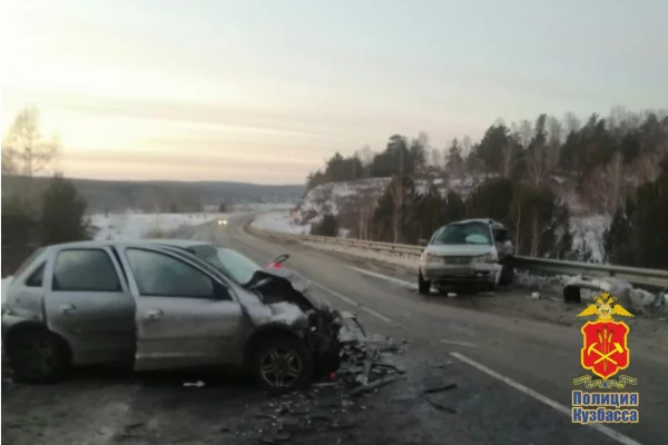 Две женщины погибли в ДТП на трассе Кемерово — Яшкино, ещё четыре пострадали