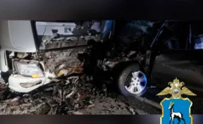 В Самарской области попавшие в ДТП с фурой водитель и три пассажира умерли до приезда скорой