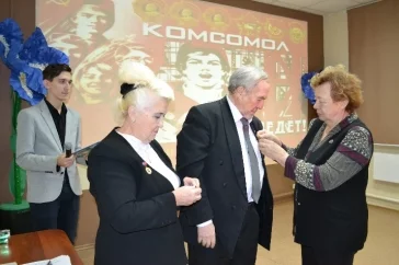 Фото: В Кемерове встретились бывшие комсомольцы 1