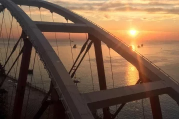 Фото: В Раде надеются на уничтожение Крымского моста инопланетянами 1