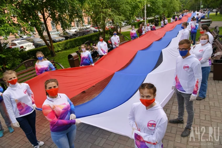 Фото: Кемерово празднует День города и День России 33