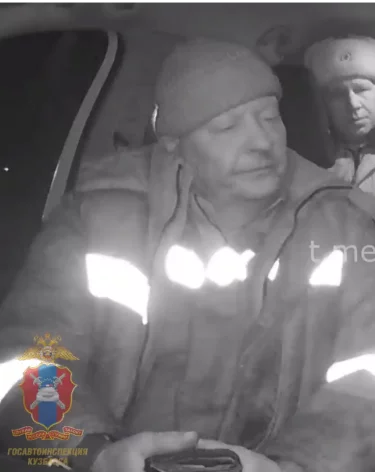 Пьяный кузбасский водитель попался полиции, когда при развороте съехал в снег