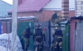 МВД опубликовало видео штурма дома наркосбытчиков в Кемерове