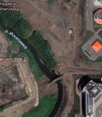 Фото: Власти Кемерова потратят 116 млн рублей на строительство набережной у Театрального моста 1