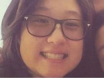 Фото: СМИ: дочь Джеки Чана пыталась покончить с собой 1