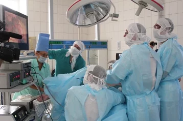 Фото: Кузбасские хирурги удалили пациентке четырёхкилограммовую опухоль 1