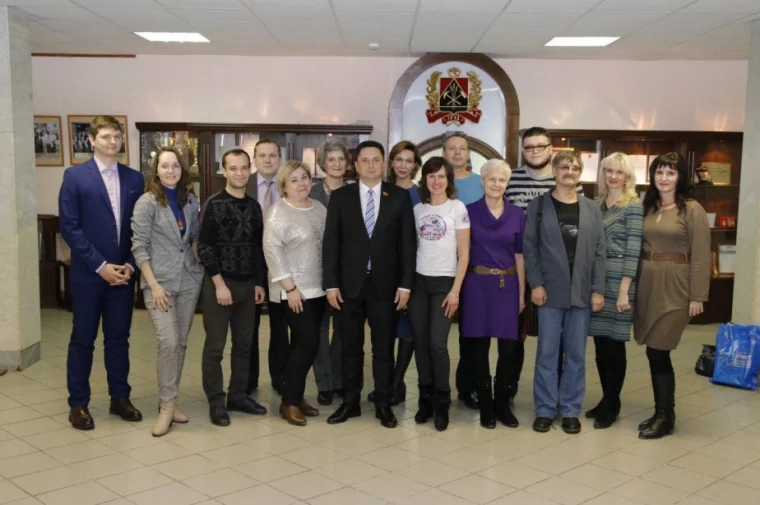 Встреча с местными пользователями Facebook / Фото: пресс-служба Совета народных депутатов Кемеровской области