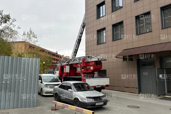 В Новосибирске загорелся ТЦ «Горский», людей эвакуировали