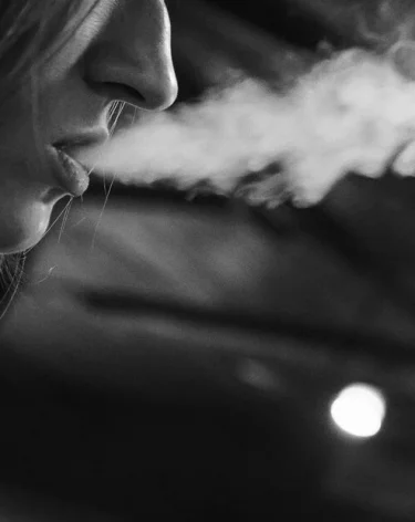 В Пензенской области с 1 сентября 2026 года запретят розничную продажу вейпов