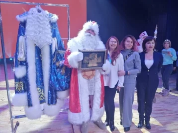 Фото: В Кузбассе выбрали лучшего Деда Мороза 2021 года 1
