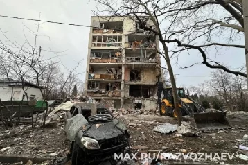 Фото: Губернатор Севастополя Развожаев показал фото с места взрыва в жилом доме 1