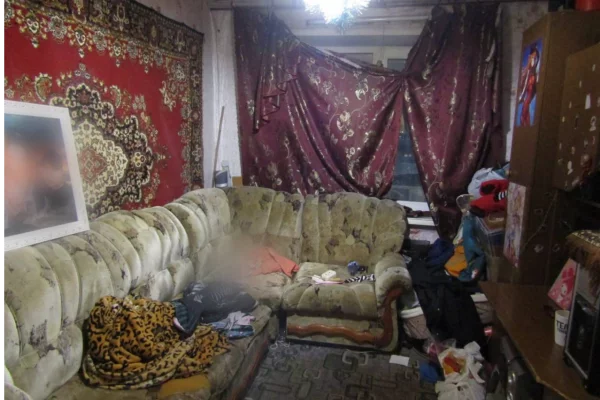 В Норильске состояние детей, которых мать оставила без еды, остаётся тяжёлым